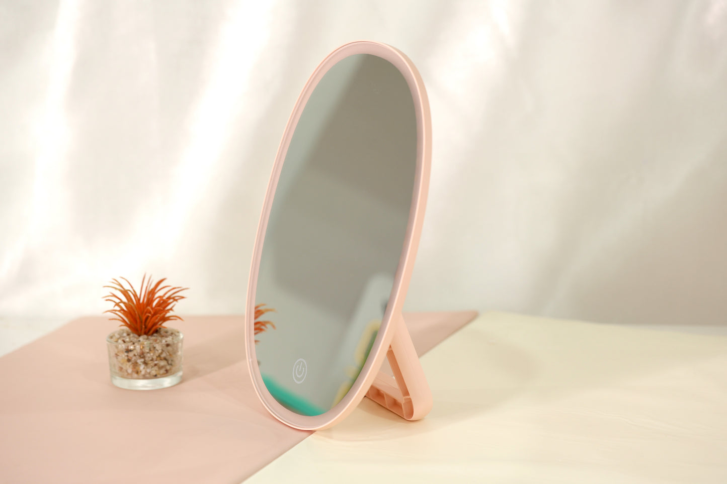 LED Touch Makeup Mirror – Soft Pink