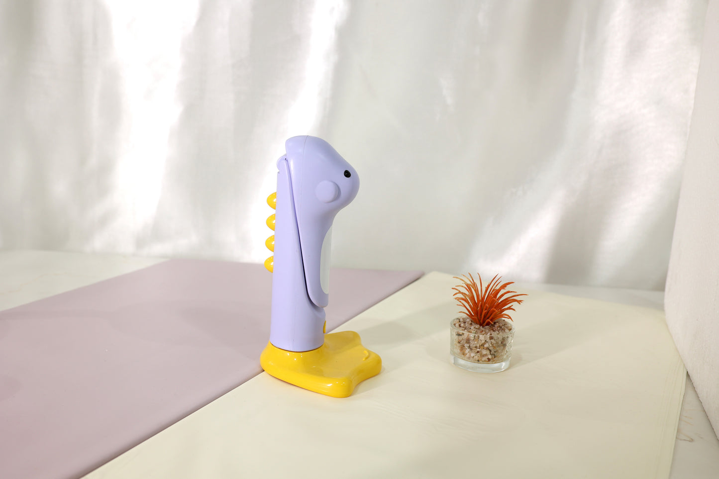Cute Dinosaur Desk Lamp – Adjustable Plastic Table Light