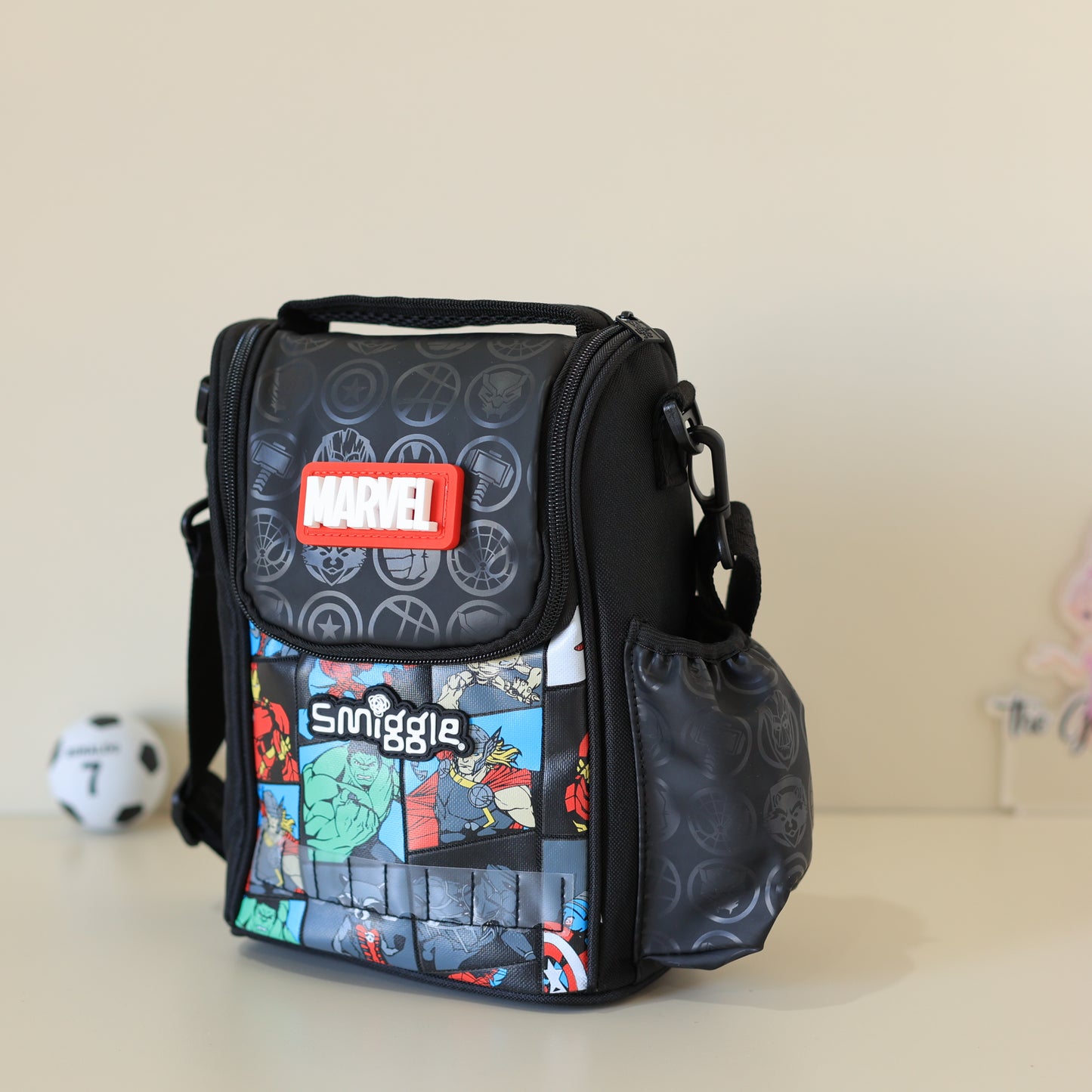 Smiggle Marvel Insulated Lunch Bag
