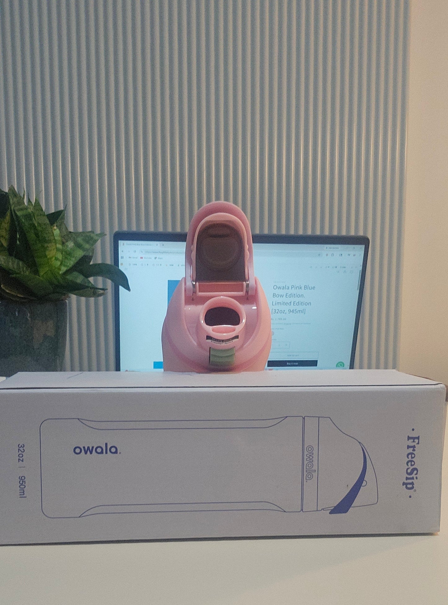 Owala Solid Plain Colour Sip N Swig Bottle – 945ml
