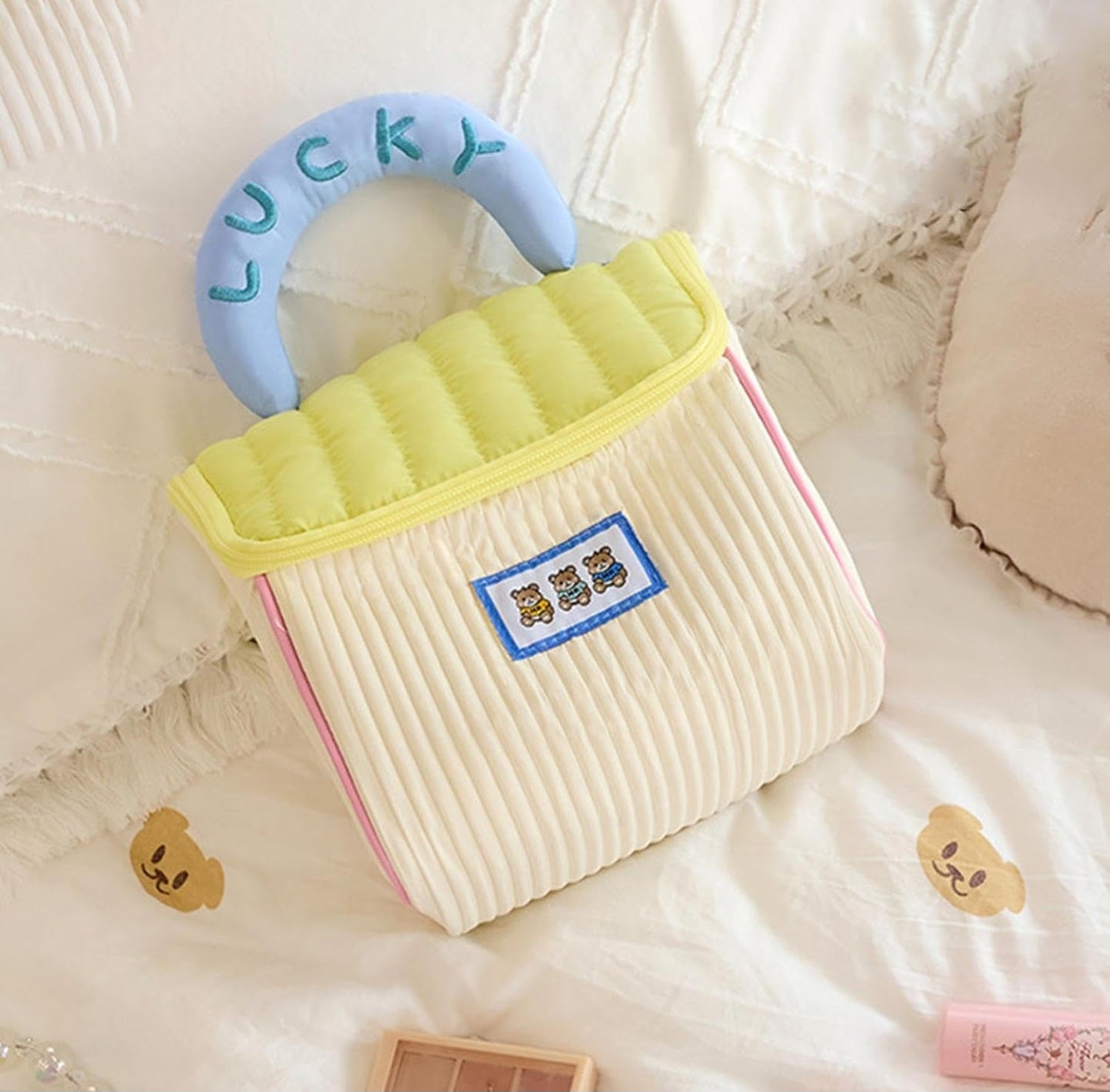 Cute Kids Travel Organizer with Padded Handle – Hut Shape
