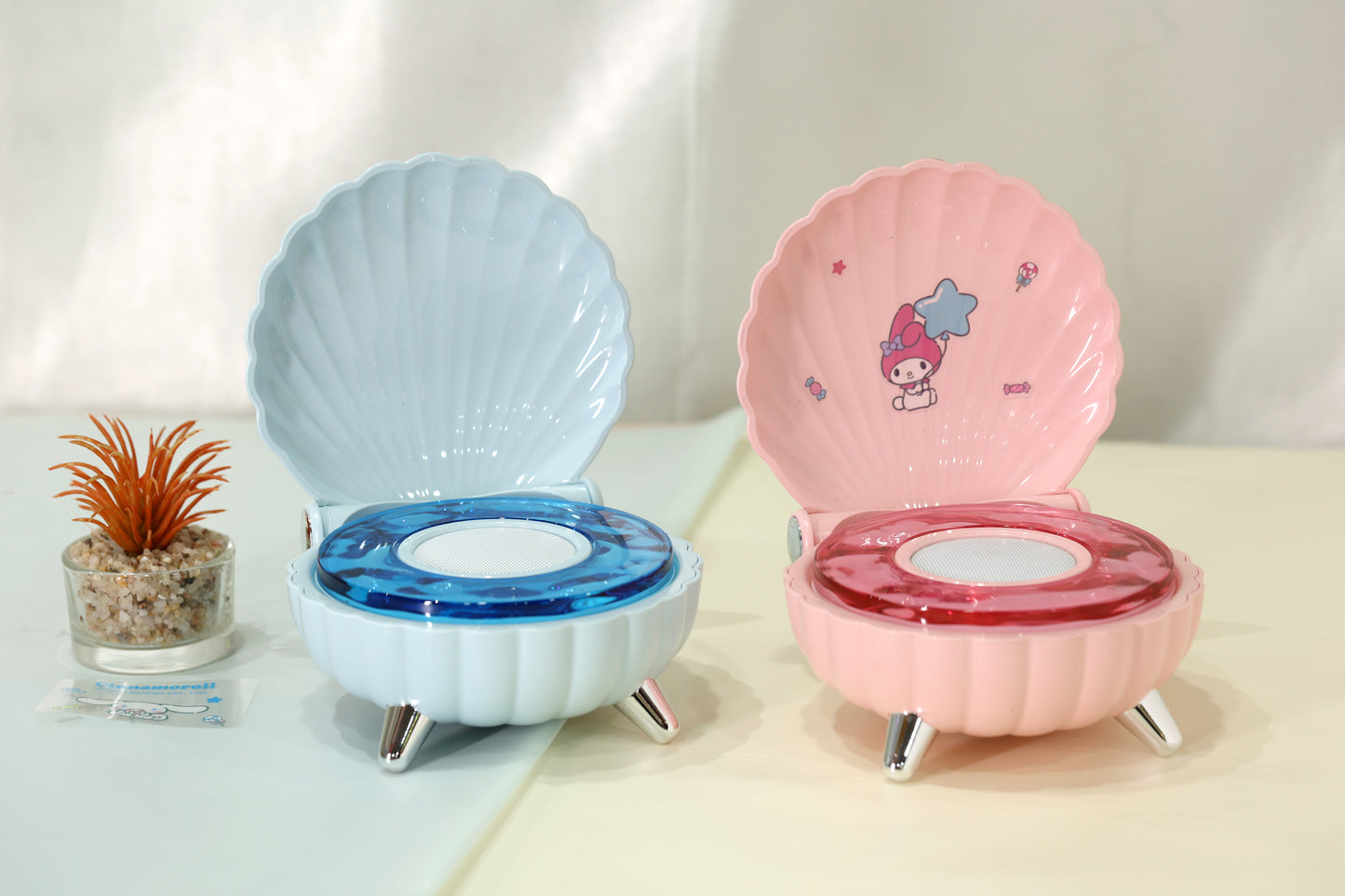 Sea Shell Design Bluetooth Speaker with Opening Cover