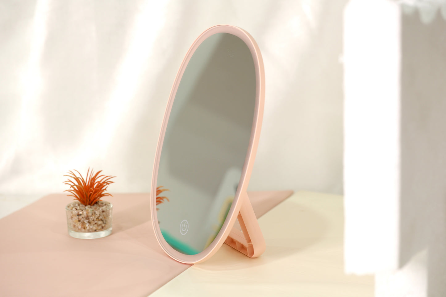 LED Touch Makeup Mirror – Soft Pink