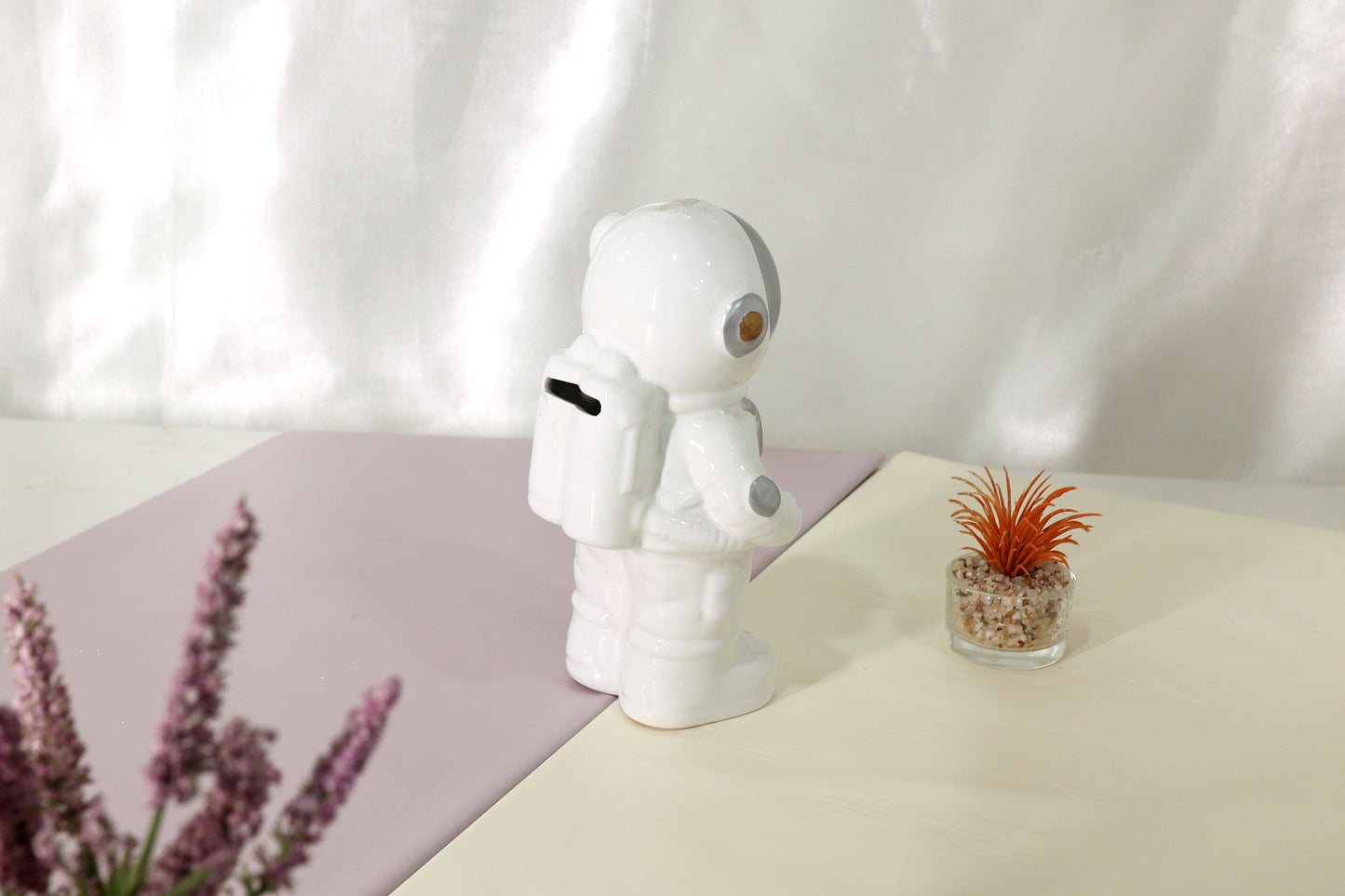 Astronaut Figure Piggy Bank – White Coin Bank