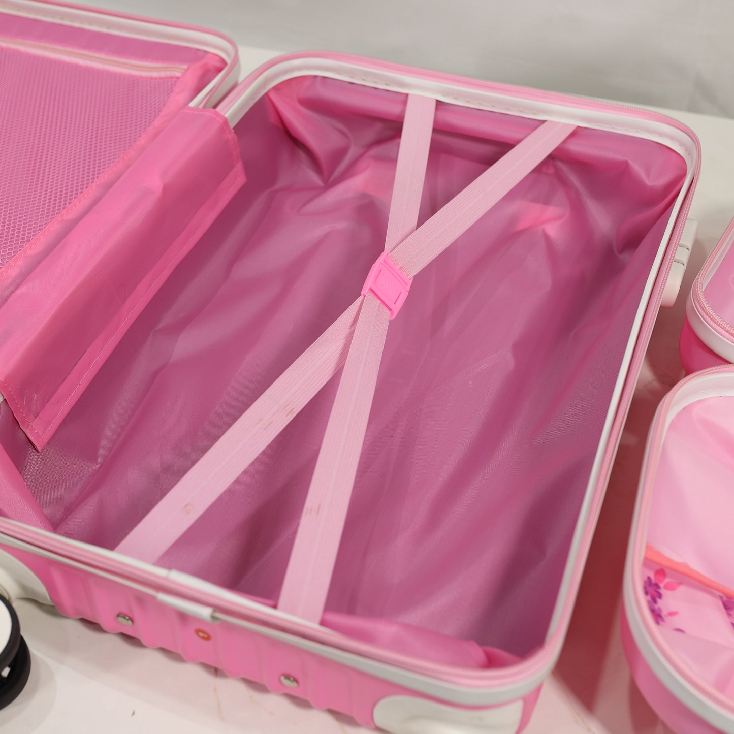 3D Hello Kitty Kids Premium Trolley Bag Set with Matching Mini Case – Pink [20 inch]