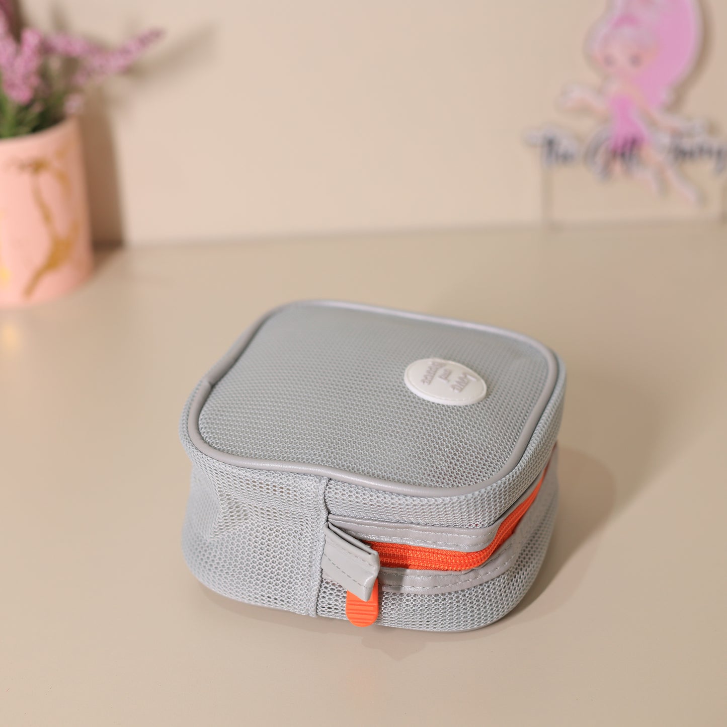 Mesh Travel Organizer Pouch – Love & Peace Mini Storage Bag