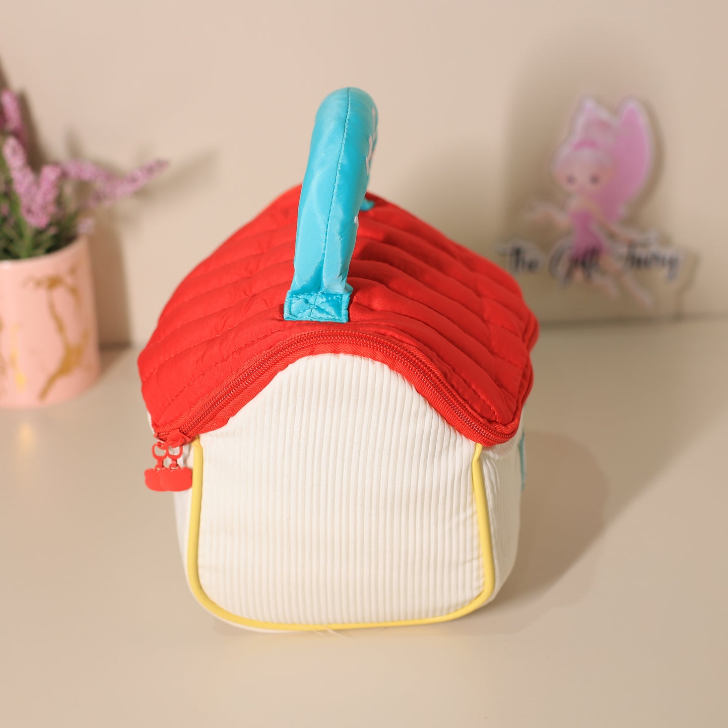 Cute Kids Travel Organizer with Padded Handle – Hut Shape