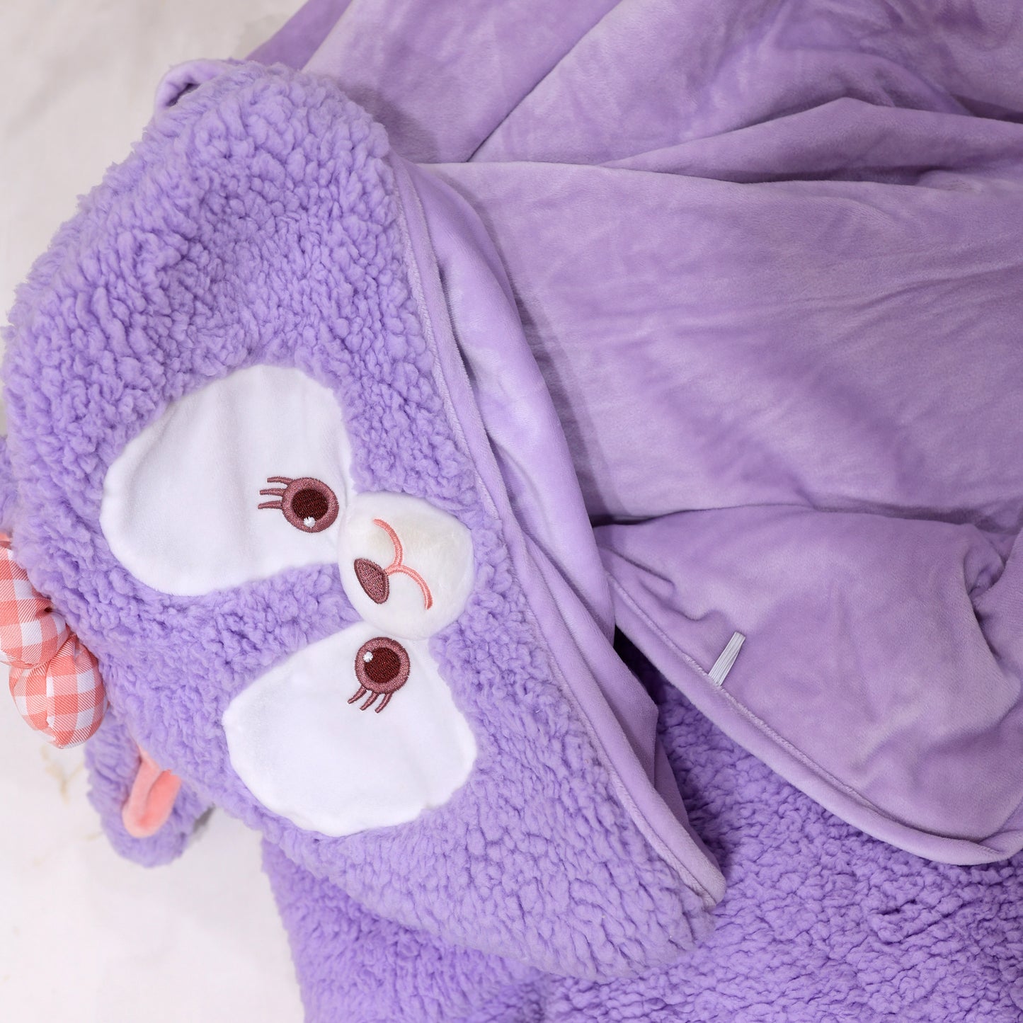 Sanrio Purr- fectly Cozy Wearable Blanket. [Kuromi]