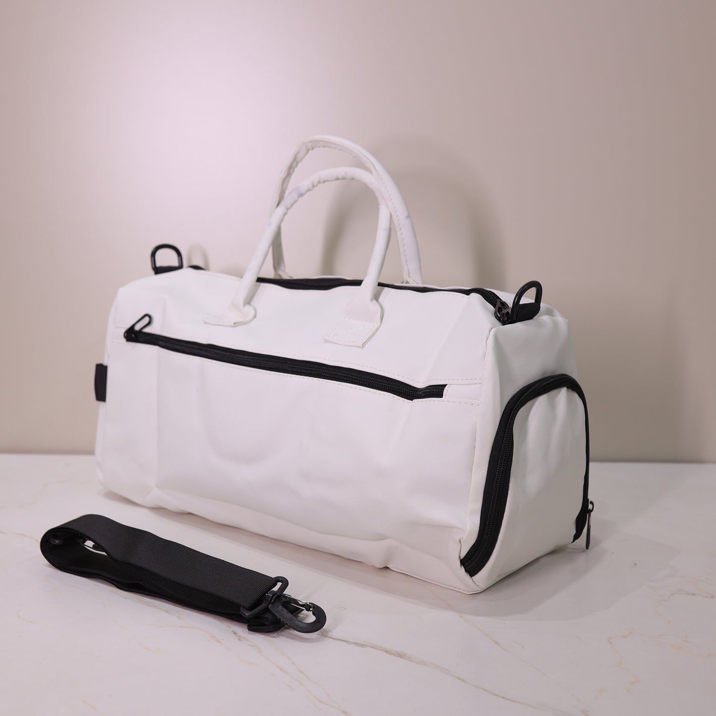 JILIPING Gym Duffle Bag with Separate Shoe Compartment