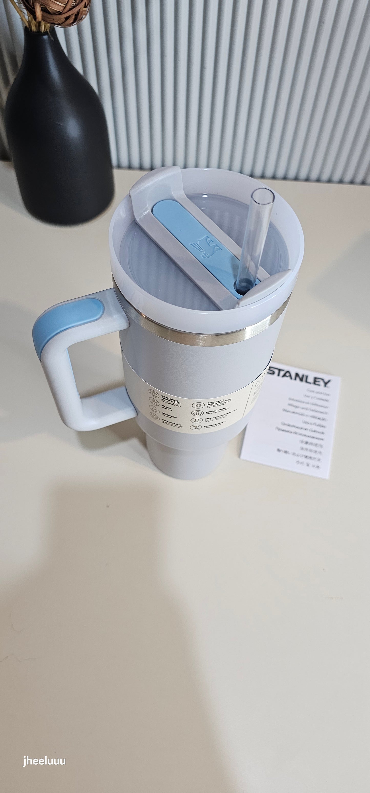 Stanley Quencher H2.0 FlowState™ Tumbler | Moonstone Grey | 1.18L | 40oz