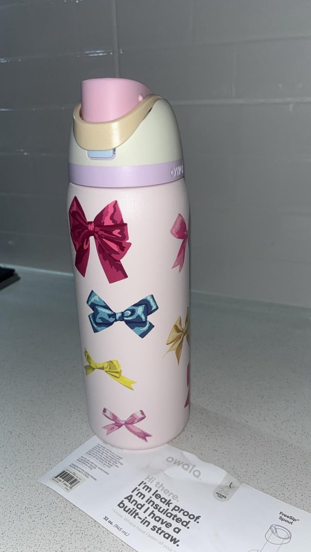 Girlhood Owala |Freesip | 32oz | Exclusive Muticolour Pink Bow |Limited Edition