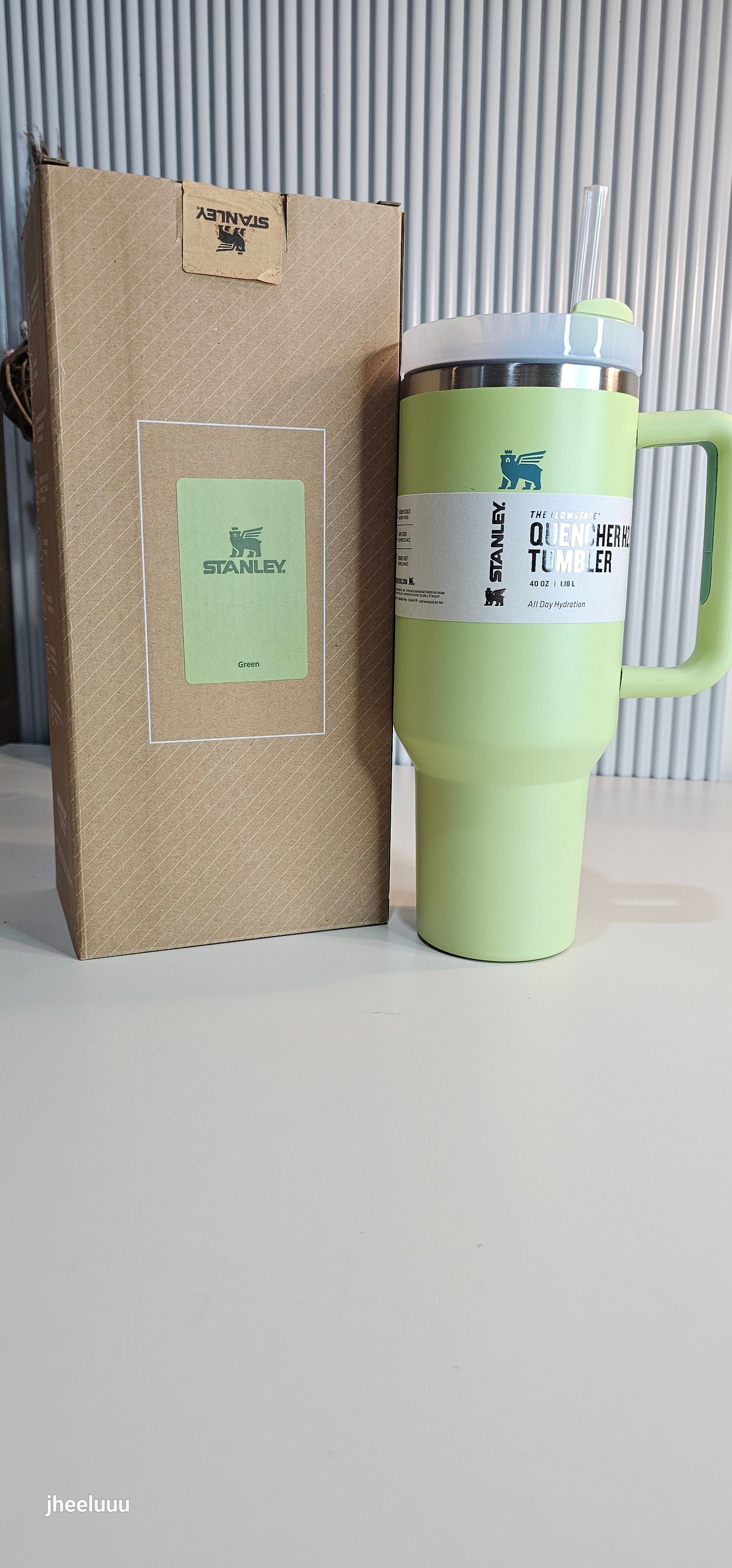 Stanley FlowState Quencher H2.0 Tumbler 40oz | Green