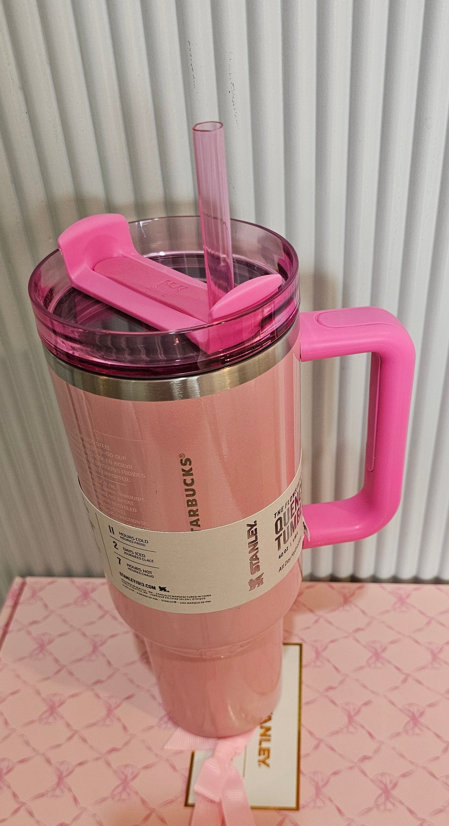 Starbucks x Stanley Light Pink Gloss Quencher Tumbler | 40oz (1.18L) | Limited Edition
