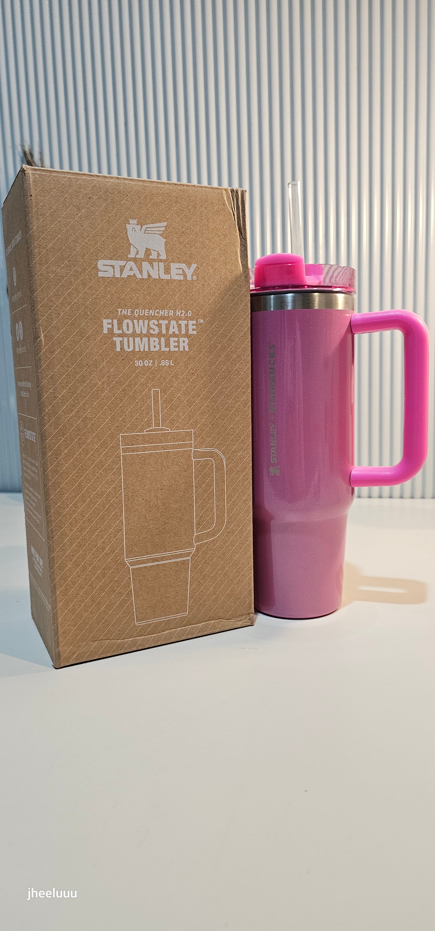 Stanley x Starbucks Winter Pink FlowState Quencher Tumbler 30oz | .88L