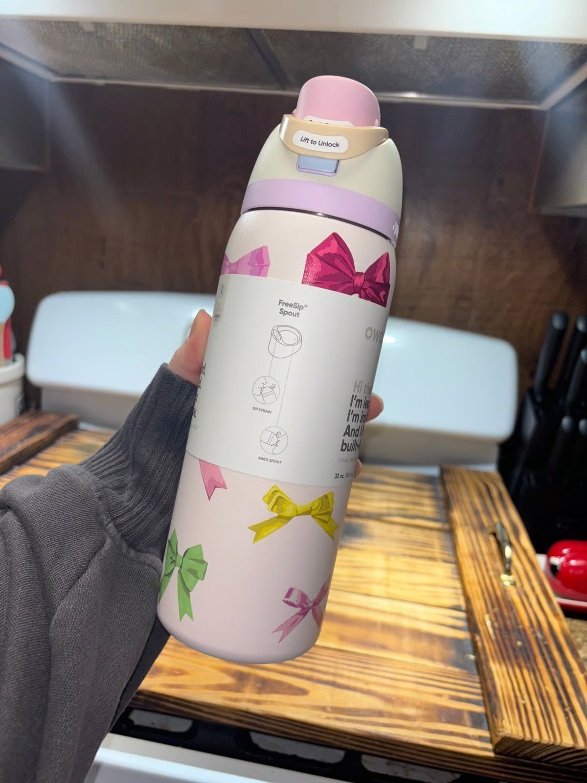Girlhood Owala |Freesip | 32oz | Exclusive Muticolour Pink Bow |Limited Edition