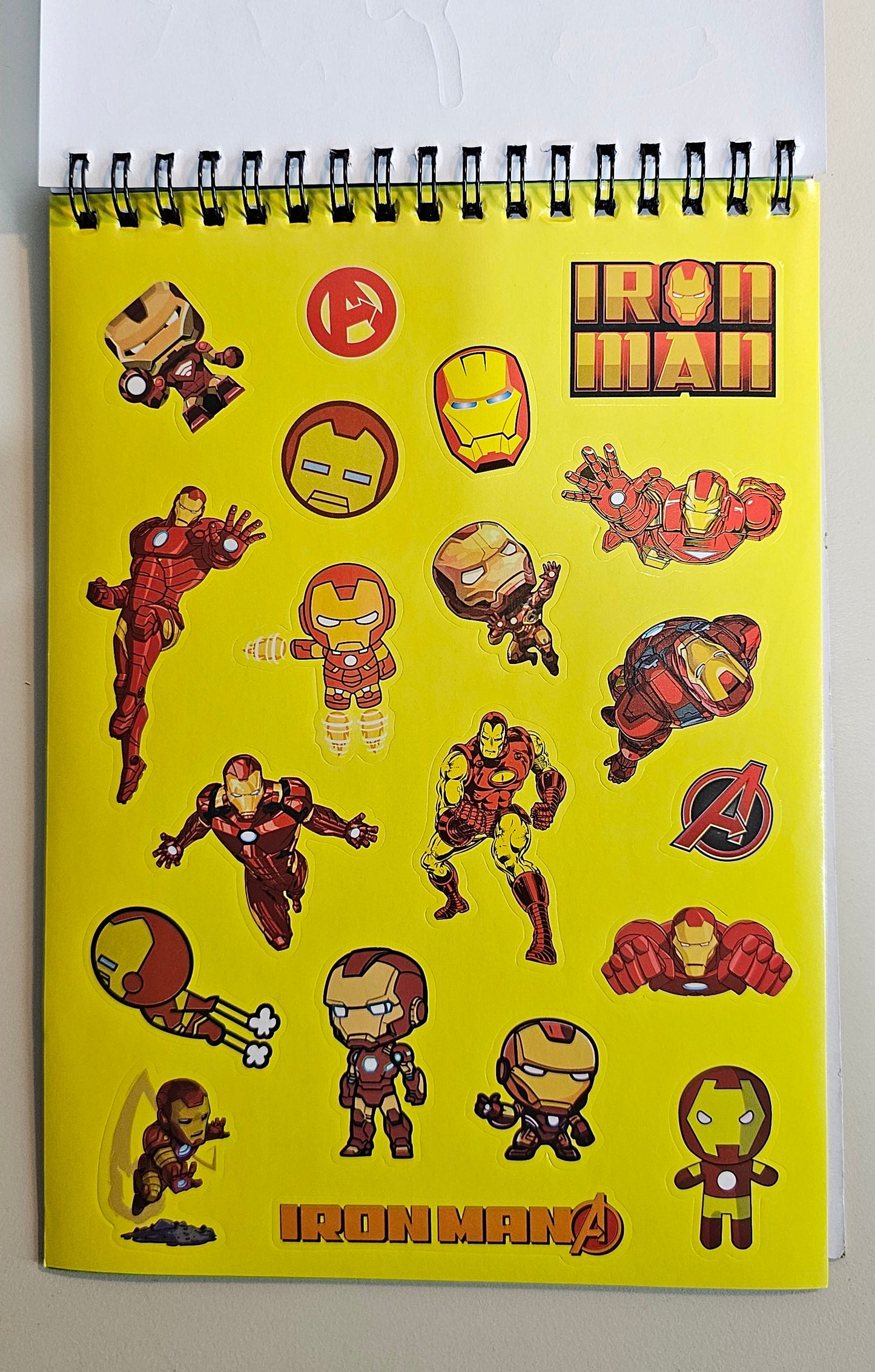 Marvel Comics Super Heroes | Sticker Book | 180+ Stickers