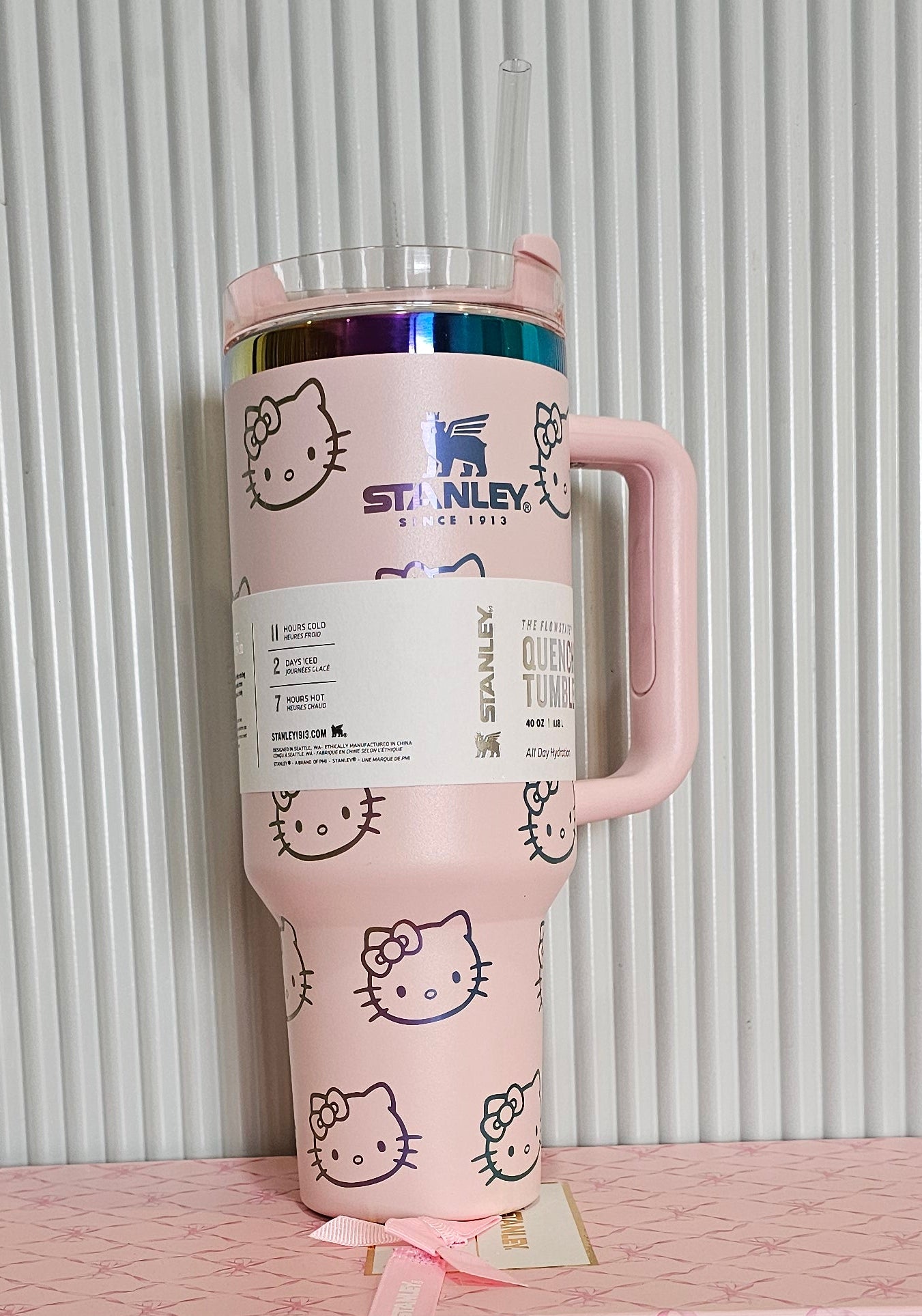Hello Kitty x Stanley Quencher H2.0 Tumbler – 40oz (1.18L) Pink Edition with Handle & Straw