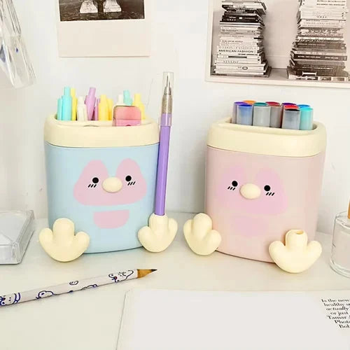 Kawaii Penguin Pen Stand.