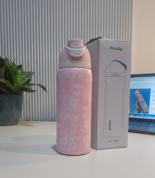 Owala Floral & Bow Aesthetic Sip N Swig Bottle – 945ml